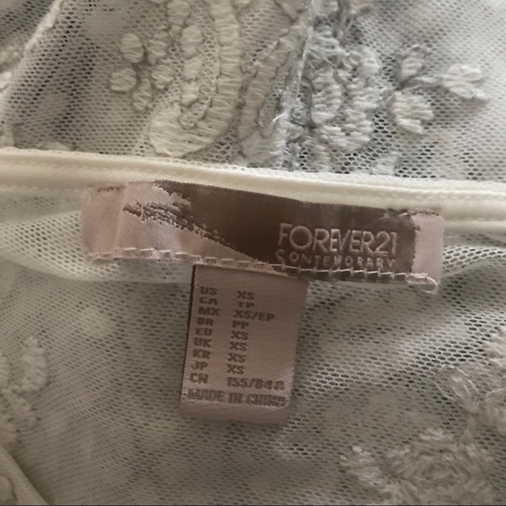 LACE MESH TOP - Picture 3 of 3